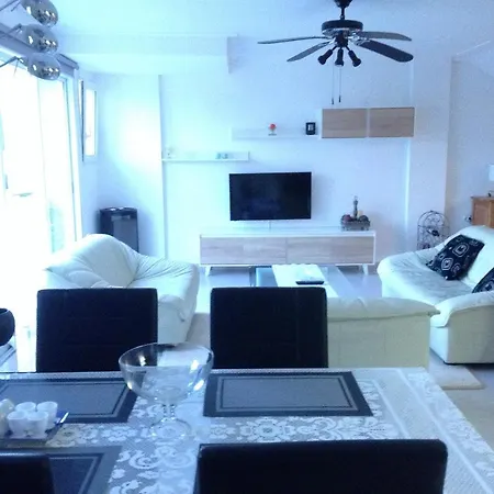 Appartement Calle Jose Maria Sicilia 466 *